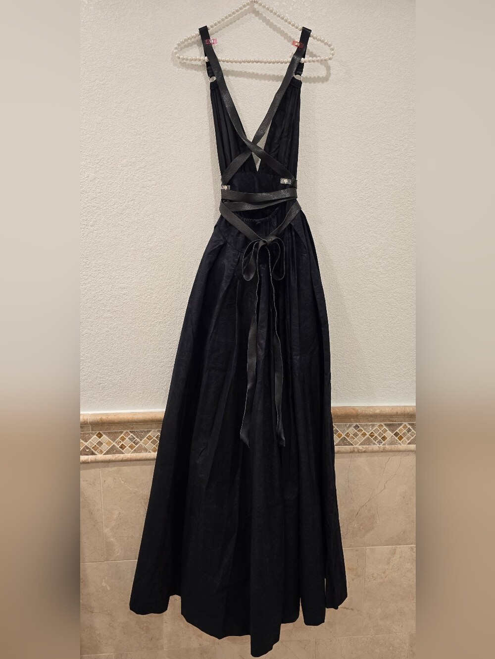 Black Gothic Floral Leather Straps Flowy Extra Wide Skirt - Picture 10 of 11